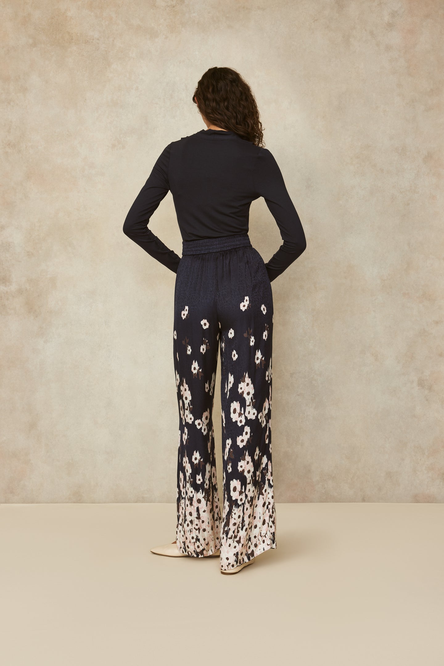 Floral Crepe Pant